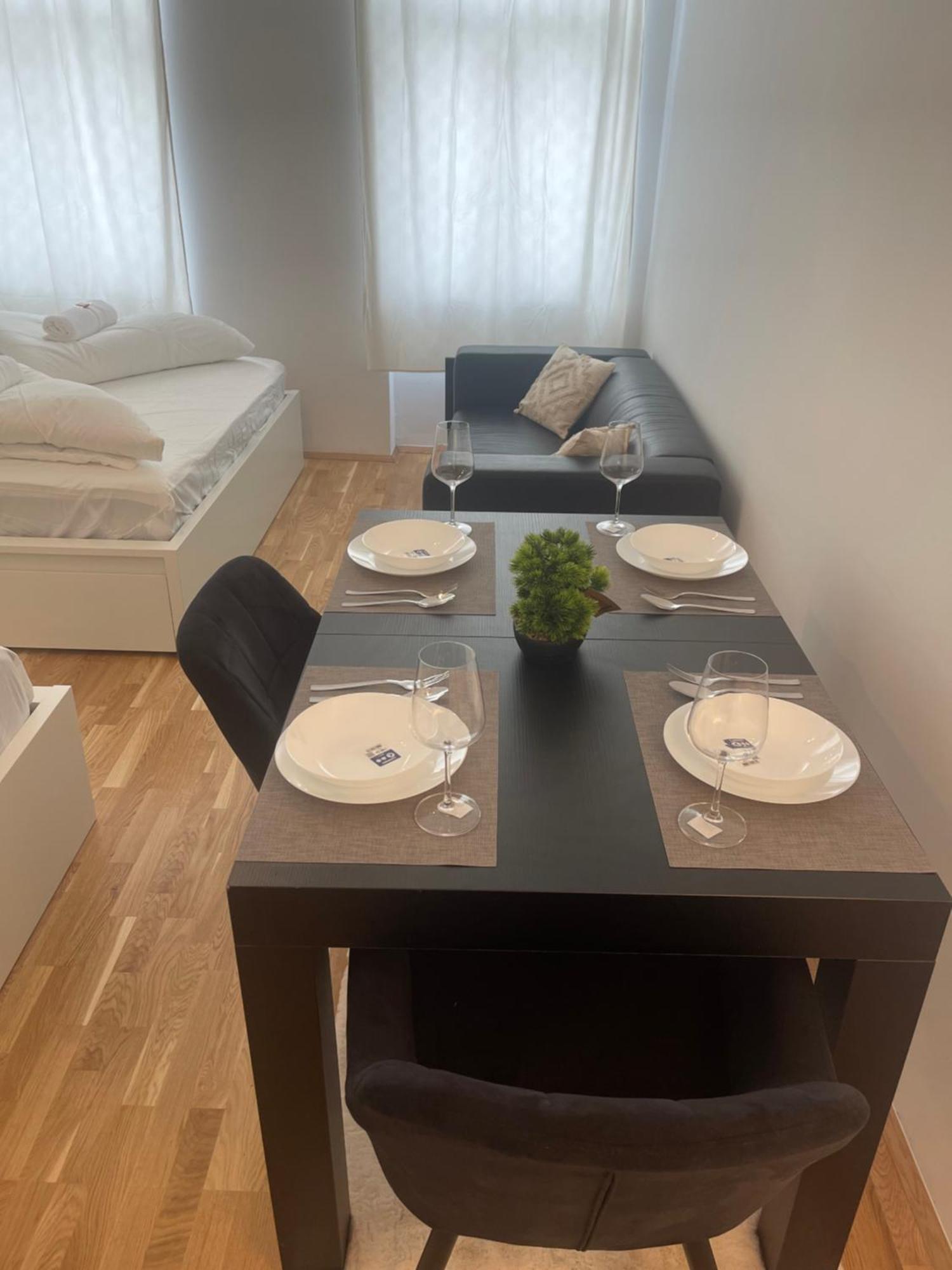Apartment New With Balcony 11